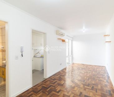 Kitnet com 1 quarto e 30m² para alugar em Vila João Pessoa, Porto A... - Foto 1