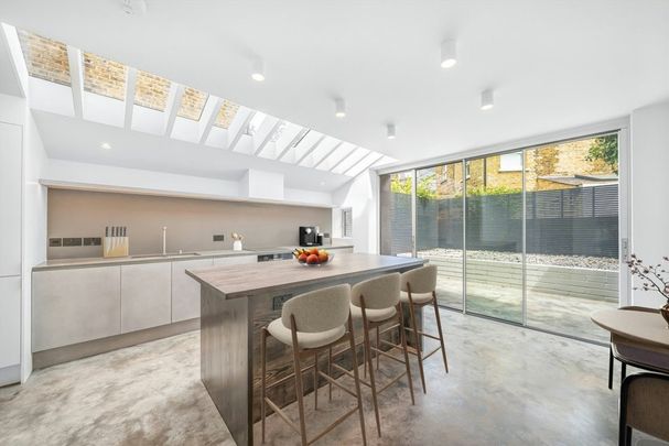 Napier Road - Photo 1