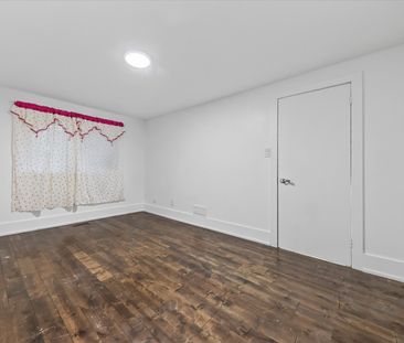 For Lease - 14 Pineslope Crescent Unit# Main Fl, Toronto, Ontario - Photo 4
