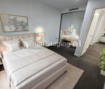 Two bedroom+study fully furnished LOFT with high ceiling and massiv... - Photo 3