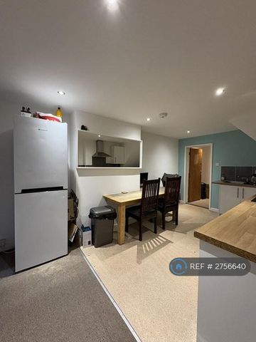 3 bedroom detached house to rent - Photo 5