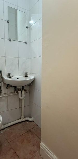 Fitzneal Street, London, W12 0BA - Photo 1