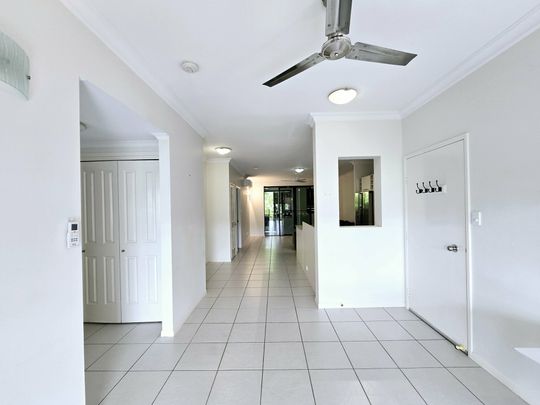 FRESH AND MODERN – FURNISHED - Photo 1