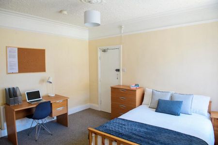 1 bedroom in a house share to rent - Photo 5