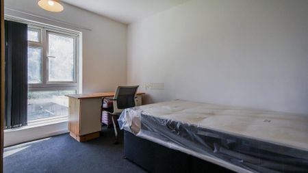 5 bedroom terraced house to rent - Photo 5