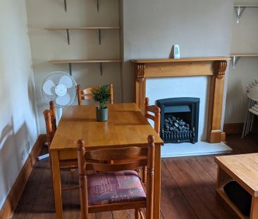 4 bedroom terraced house to rent - Photo 3