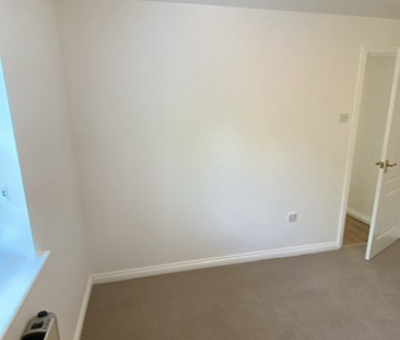 2 bedroom ground floor maisonette to rent - Photo 2