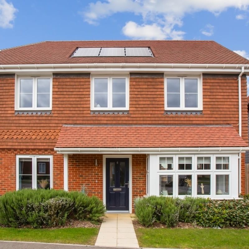 4 bedroom detached house to rent - Photo 1