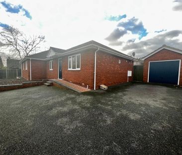 2 bedroom semi-detached bungalow to rent - Photo 6