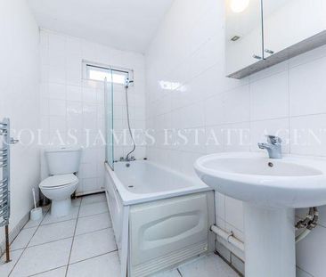 4 bedroom terraced house to rent - Photo 3