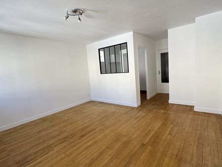 Appartement - 1 pièce - 31,41 m² - Saint-Étienne - Photo 2