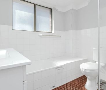 4/2 Sorrell Street, - Photo 4