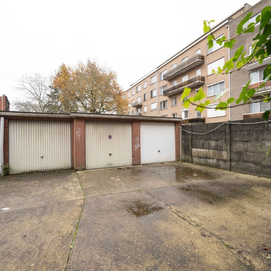 Gelijkvloersappartement met tuin en eventueel garage. - Photo 1