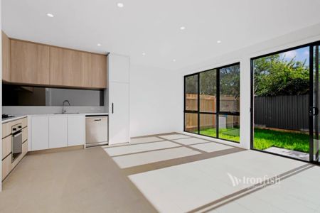 3 Bed, 2 Bath - Photo 5