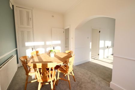 3 bedroom flat to rent - Photo 5