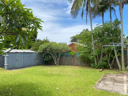 Beachside Suffolk Family Home - Photo 5