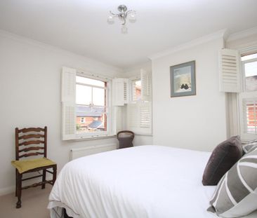 2 bedroom end of terrace house to rent - Photo 4