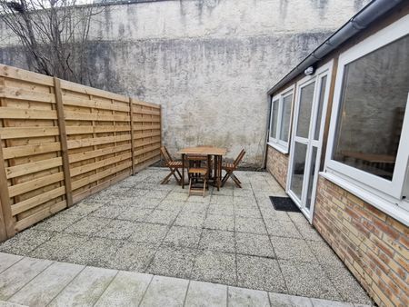 Appartement meublé T2 avec terrasse - Photo 2