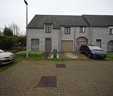 Prachtig afgewerkte woning in doodlopende straat - Photo 2