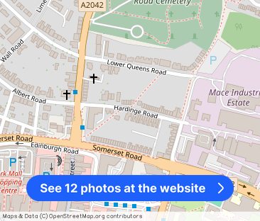 6 bedroom terraced house for rent - Photo 1