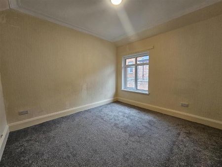 1 Glandore Gardens, Belfast, BT15 3FF - Photo 3