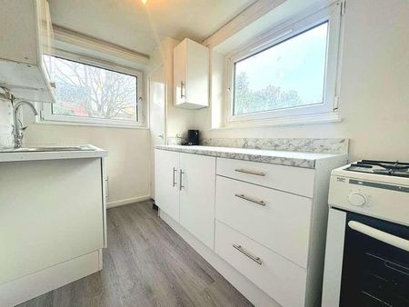 Cowen Avenue, Harrow, HA2 - Photo 4