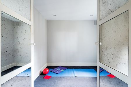 Chepstow Place - Photo 2