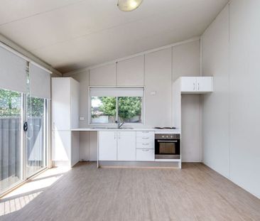 Neat & Tidy 2 Bedroom Granny Flat - Photo 4