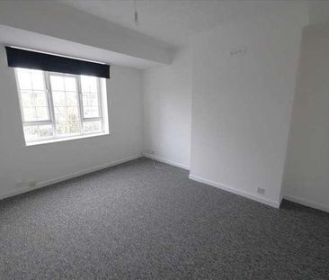 Strand Parade, Worthing, BN12 - Photo 3