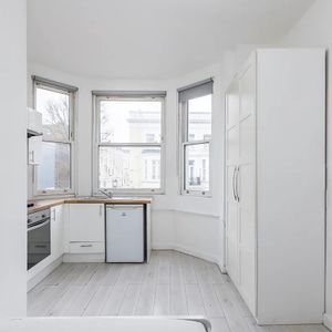 Warwick Road, Earls Court, London, SW5 - Photo 3