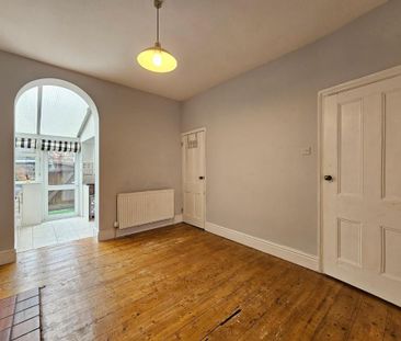 2 bedroom end of terrace house to rent - Photo 6