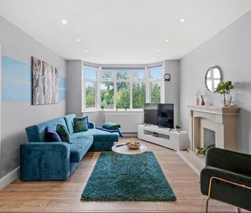 3 Bed Detached House, Valley Road, NG5 - Photo 2