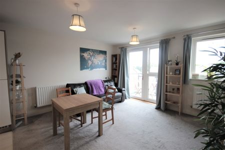 Hagden Lane, Watford - Photo 2