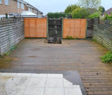 3 bedroom terraced house to rent - Photo 4