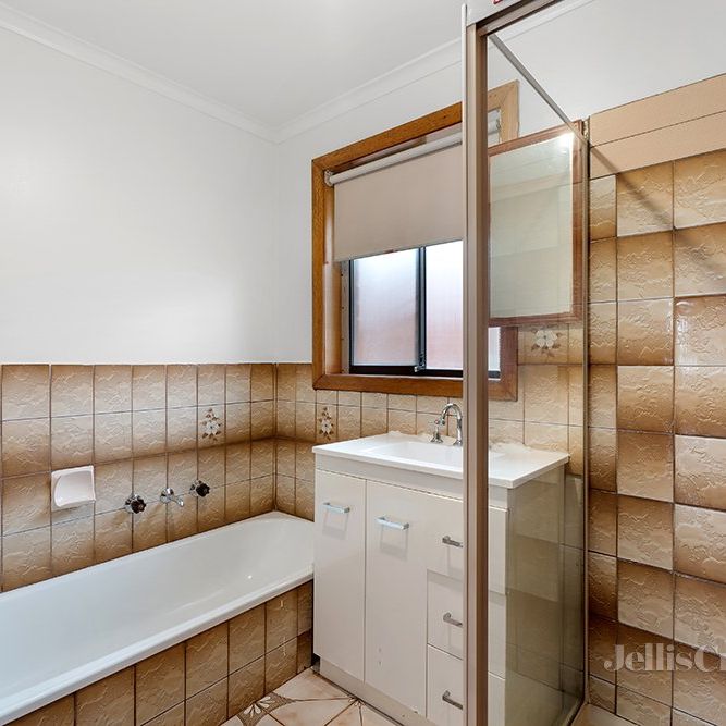 1/1 Broadhurst Avenue, Reservoir - Photo 1