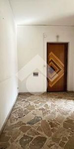 Quadrilocale in affitto - Photo 4