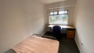 Charter Avenue - Photo 5