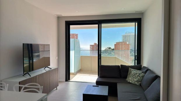 Apartamento de alquiler en Avenida Avenida de Benisa, Playa Poniente - Photo 1