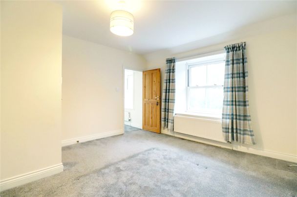 Redbourne Road, Hibaldstow, DN20 - Photo 1