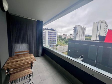Oviedo - Photo 3
