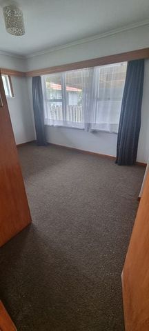 3 bedroom in Fairfield - Photo 3