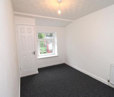 House For Rent Pantypwdyn Road, Abertillery - Photo 4