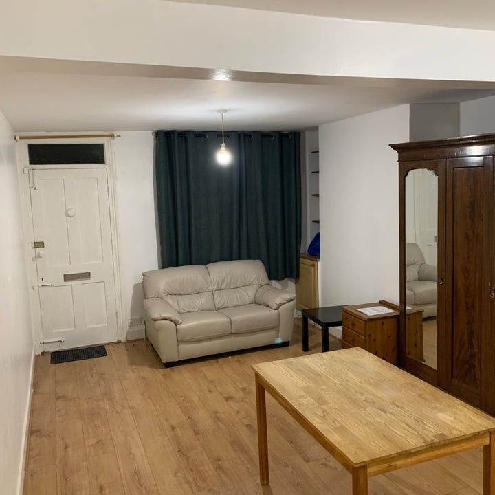 1 Bed Flat, Windsor Road, E7 - Photo 1