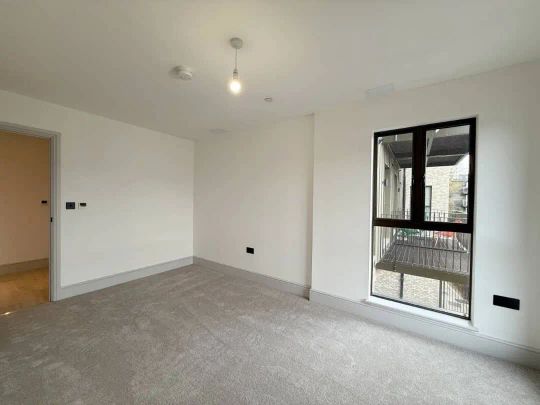 2 bedroom flat in 5-9 Station Road - Photo 1