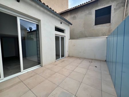 Location Appartement 3 pièces 41m² MARSEILLE 7ème - Photo 4