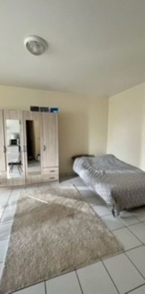 NANTERRE - STUDIO MEUBLE - Photo 1