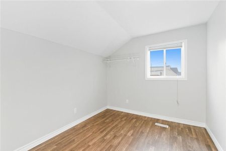 For Lease - 2 WINDSOR Street Unit# 2, Hamilton, Ontario - Photo 4