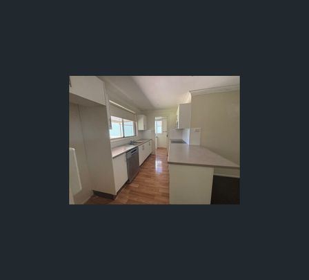 6 Lilac Place, Jamisontown, NSW 2750 - Photo 1