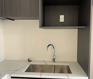 Great location 2 Bedroom Townhouse in Whenuapai - Photo 5