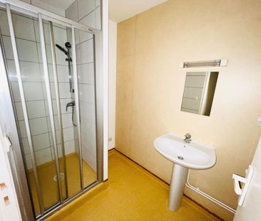 Location Appartement 3 pièces 62m² MACON 71000 - Photo 5